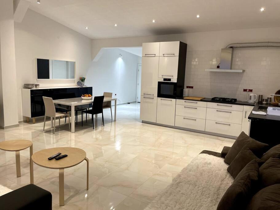 루마 Lux House Olga 아파트 객실 사진